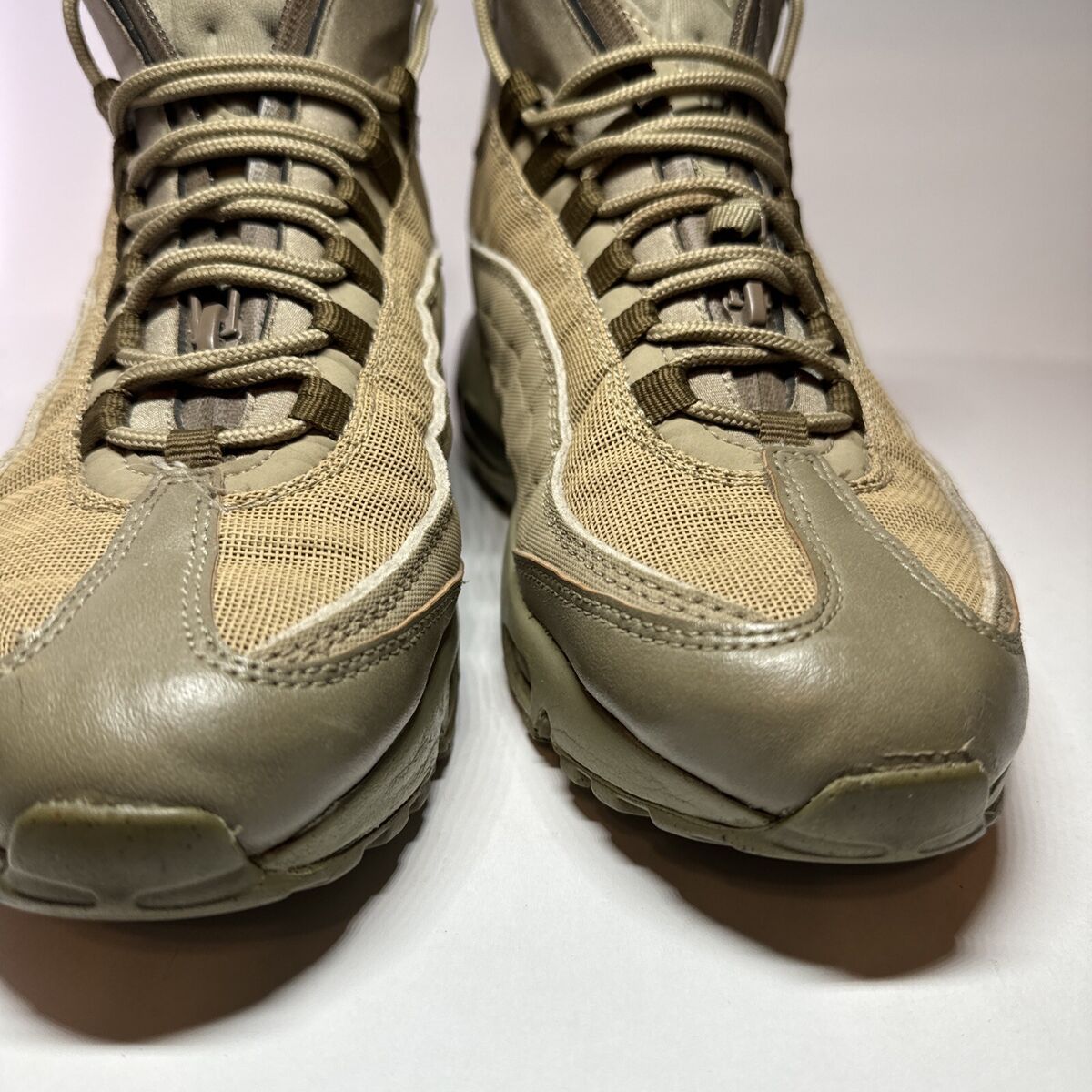 Size 6 - Nike Air Max 95 Hi Top Olive Wheat Tan Boots Size 6 - Nike Air Max 95 Hi Top Olive Wheat Tan Boots