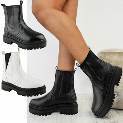 chunky pull on boots