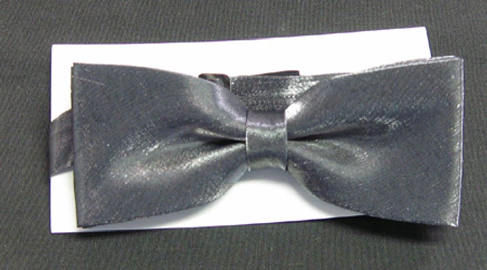 Mens Gray Sparkling Metallic Pre Tied Adjustable Bow Tie New In Box NBT 5 - Image 1 of 1