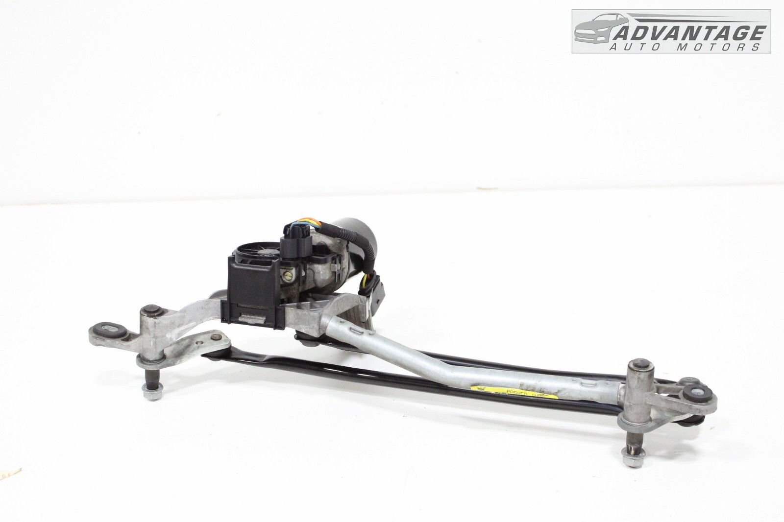 2014-2020 MASERATI GHIBLI WINDSHIELD WIPER TRANSMISSION LINKAGE W/ MOTOR OEM