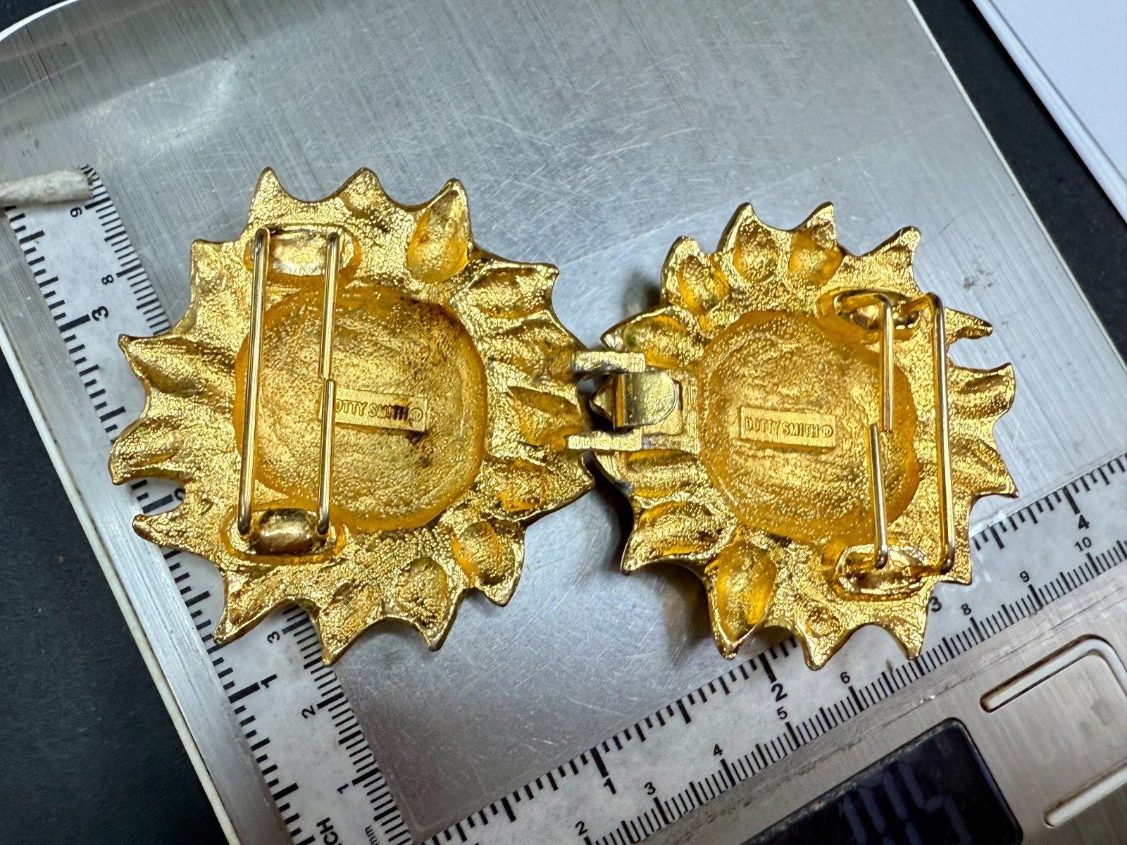 Sunflower Interlocking Two Piece Vintage Gold Ton… - image 10