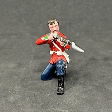 Trophy Miniatures of Wales Zulu War British Kneeling Aiming Rifle Bareheaded