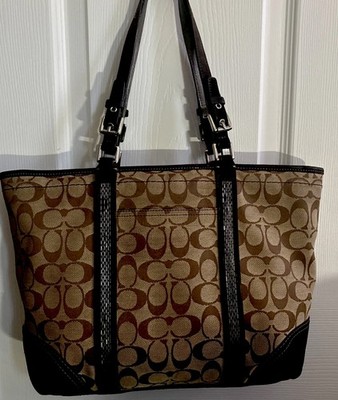 バッグ COACH Signature Tote Bag Y2K Archive Y2K Coach Signature Beaded Gallery Tote Bag. Originally Released