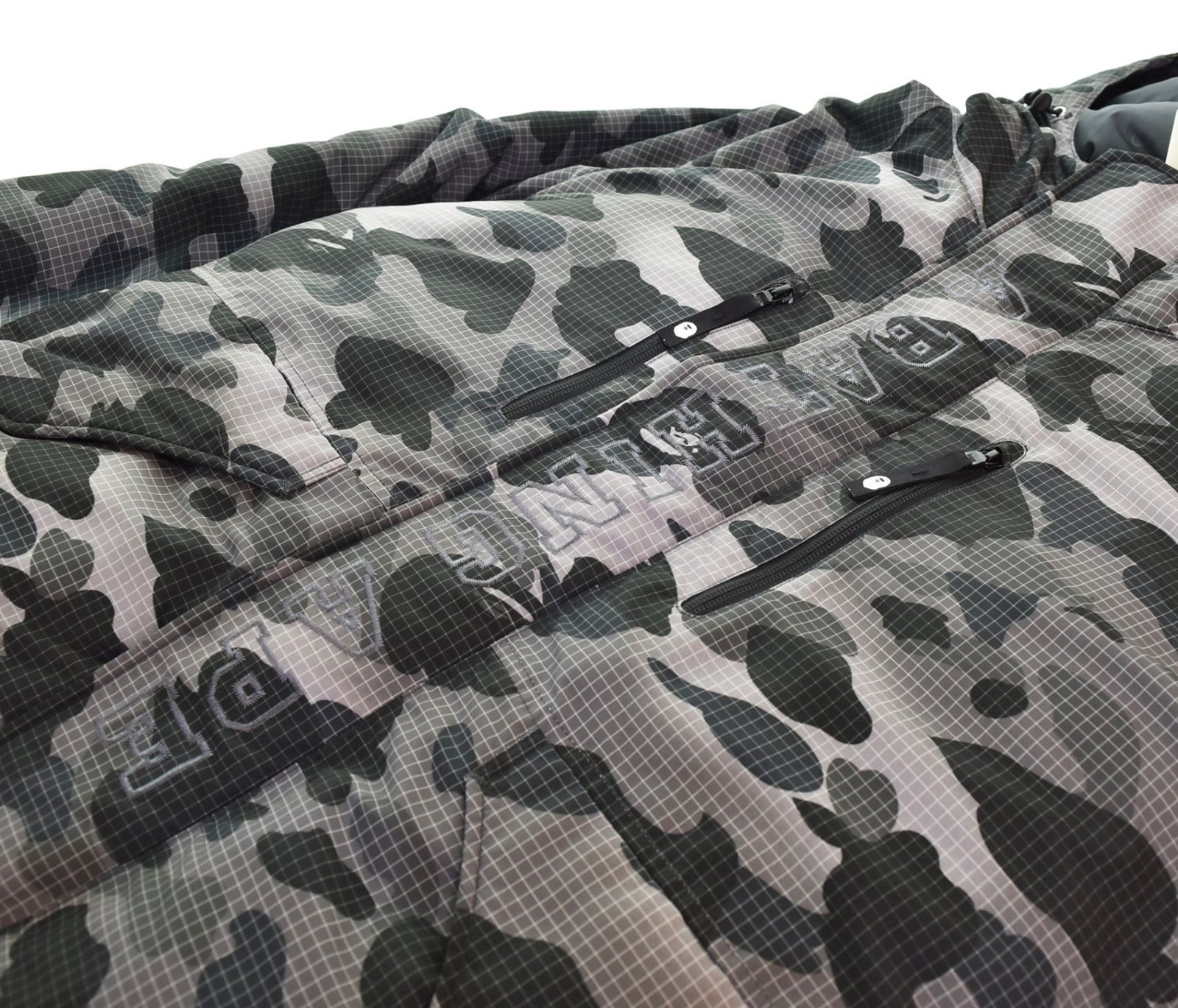 A BATHING APE Grid Camo Hoodie M Down Jacket Snowboard Used From Japan thumbnail 9