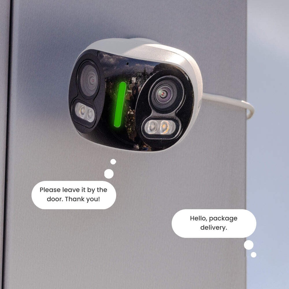 Lorex 4K IP Wired Dual Lens Security Camera Smart Security Lighting - Open Box