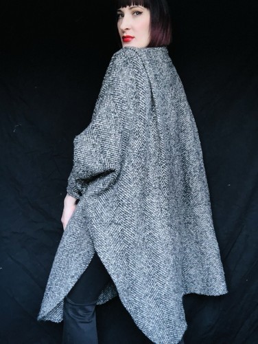 Vintage 1980s 80s Grey Black White Wool Swing Trapeze Coat Fox Fur Tail Trim OS - Picture 8 of 11