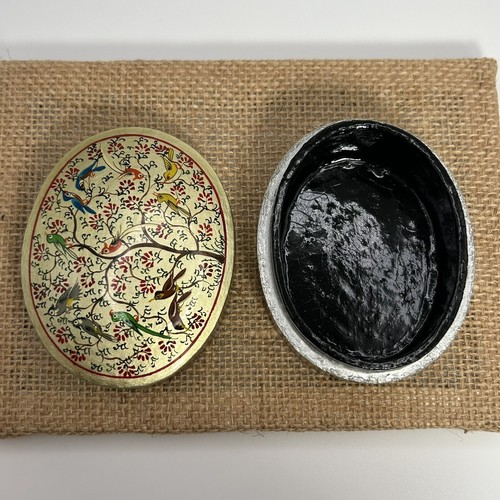 Vintage Lacquerware Box Paper Mache Hand Painted W/Singing Birds Gold Multicolor - Picture 7 of 11