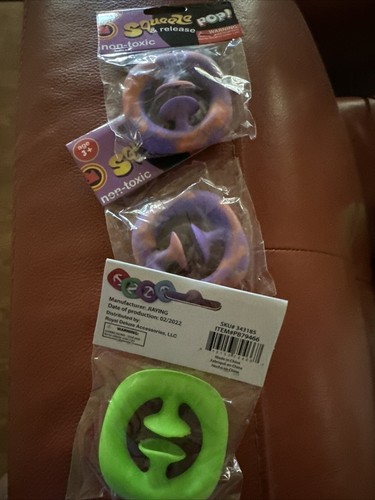 Squeeze and Release Pop Lot Fidget Toys 1 Green 2 Orange Swirl Sensory Kids New - Picture 2 of 2