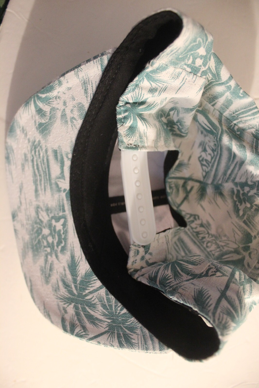 Double Portion Supply ALOHA Adjustable Green & Wh… - image 4