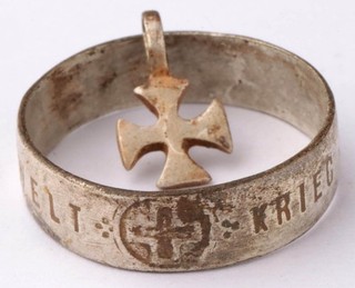 German empire WW1 Iron Cross pendant Red cross Medical Ring WWI Military award