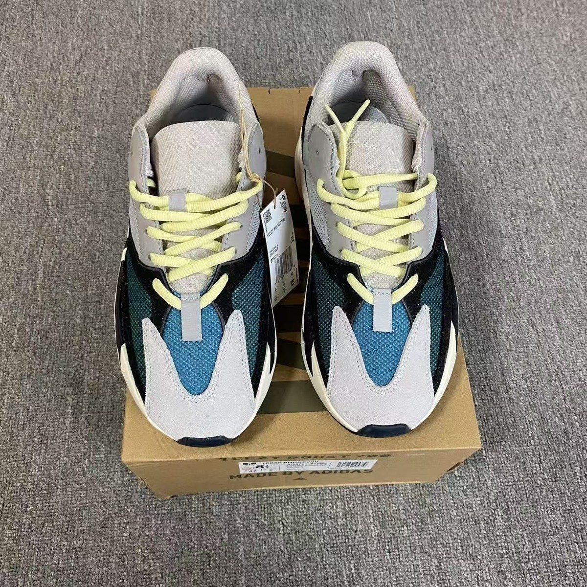 靴 adidas YEEZY WAVE RUNNER 700 Analog adidas Yeezy Boost 700 Wave Runner Dark Grey EE9614 Men's