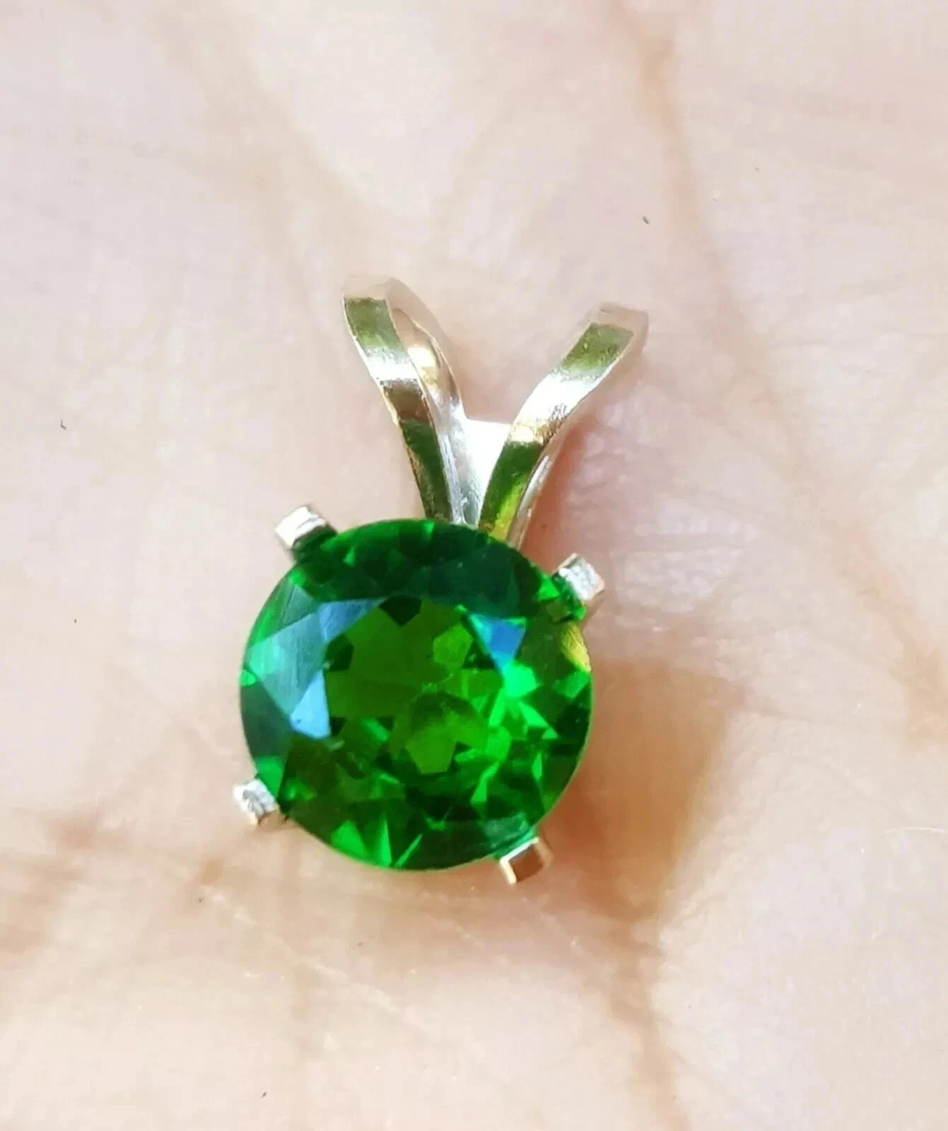 Certified 24.10 Ct Natural Emerald 925 Solid Silver Round Cut Pendant Gemstone