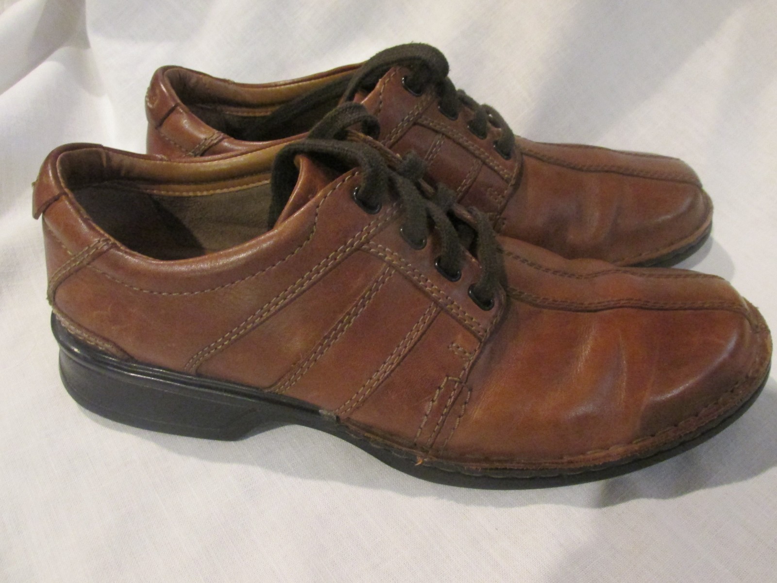 Men's 8.5 M Clarks Collection Soft Cushion Ortholite Brown Leather Oxfords