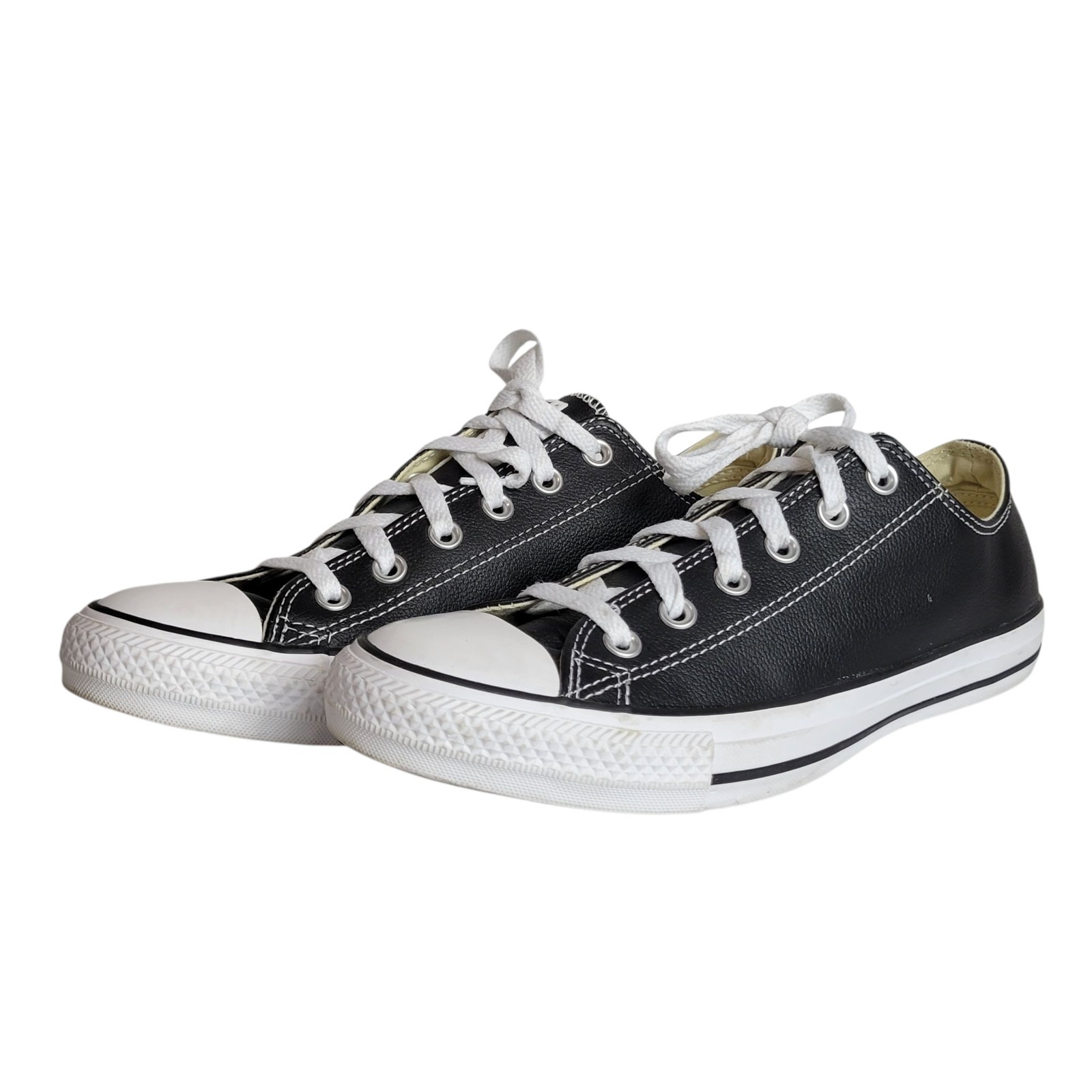 Converse Chuck Taylor Women’s 9.5 OX Black Leather Skate Sneakers Shoes 132174C Converse Chuck Taylor Women’s 9.5 OX Black Leather Skate Sneakers Shoes 132174C