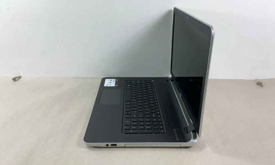 HP PAVILION 17-F262NR | AMD A10-4655M APU  | 500GB | 6GB | NO OS - Image 4 of 4