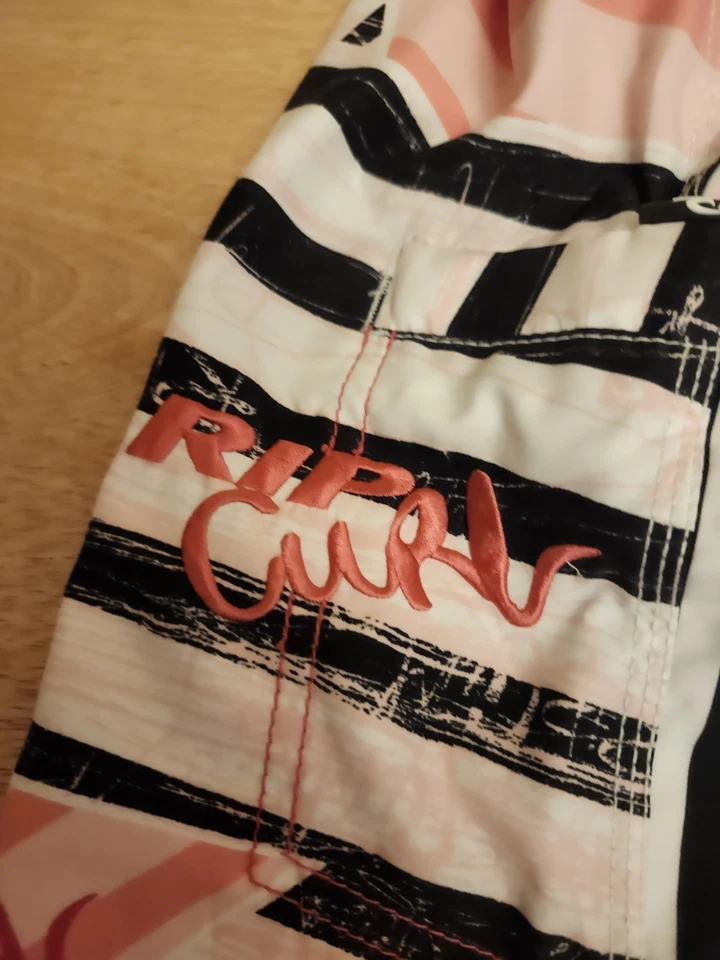 Rip Curl Lined Polyester Boardshorts Size 38 Triple Stiched Pink Zebra - Image 4 of 4