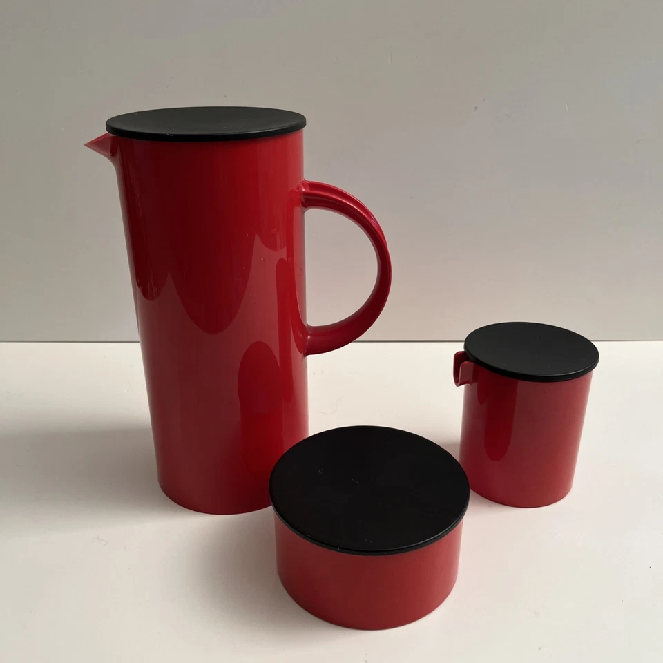 Juego de jarra moderna danesa Stelton azúcar y crema MCM plástico rojo de la era espacial Foto 2 de 4