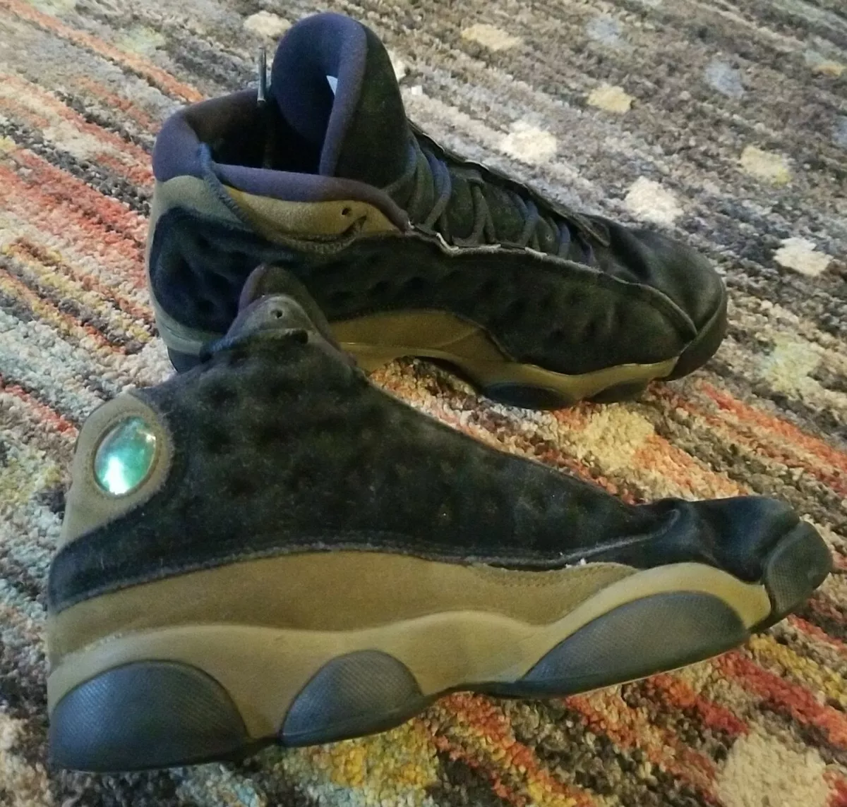 Jordan 13 black sales and olive green