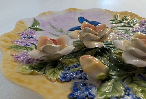 3D Blumen & Schmetterling handbemalt Keramik Teller blau gelb - Bild 4 von 8