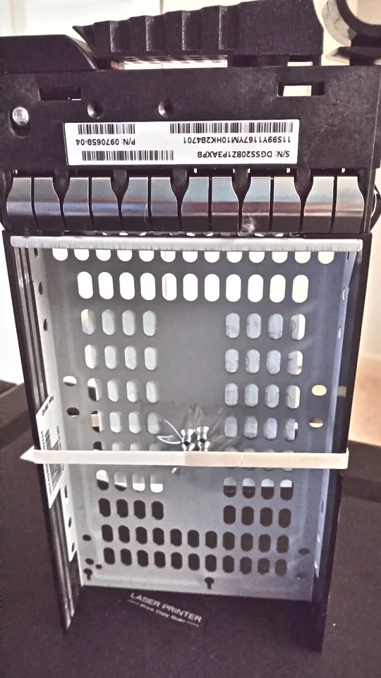 {IBM} [XIV-GEN3-114] LFF HDD Caddy {95310-06} with Screws - Image 3 of 4