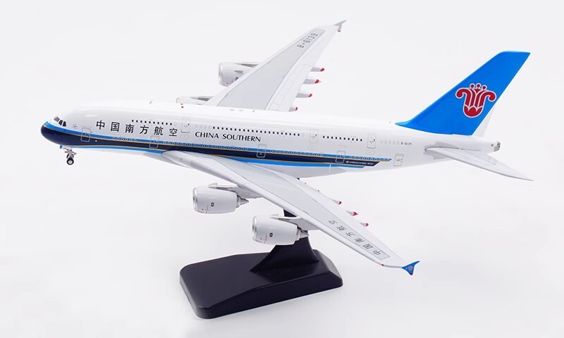 1:400 Aviation CHINA SOUTHERN AIRBUS A380-800 Passenger