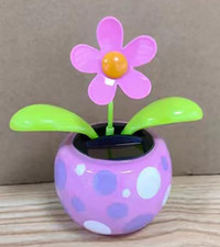 Solar Dancing Flower, Flower Solar Powered Dancing in Colorful Shape Flip Flap A