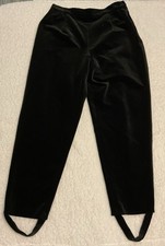 Vintage 80 s Cortland Petite Women s Black Velvet Stirrup Pants Size 10P
