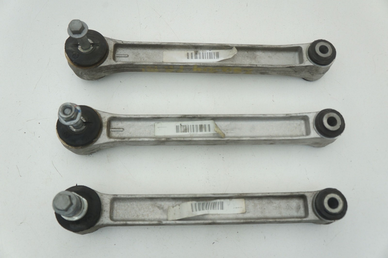 McLaren GT 2022 Engine mount P/N 14F0706CP