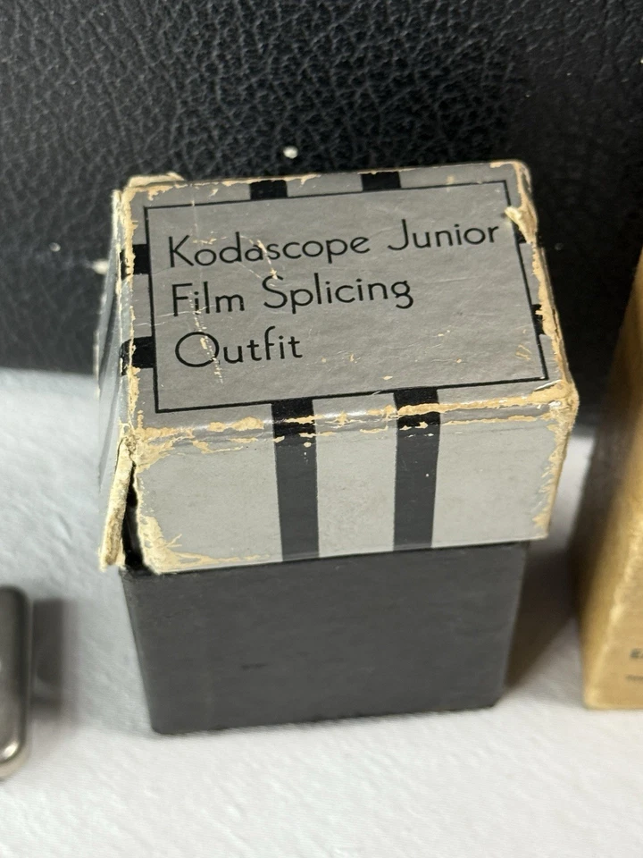 Cámara Cine-Kodak Modelo E con Estuche, Empalmadora y Aceite - Sin Probar, Pestillo Roto Foto 4 de 4