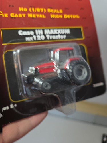 HO Scale Ertl Collectibles Case IH Maxxum MX120 Tractor - Picture 7 of 12