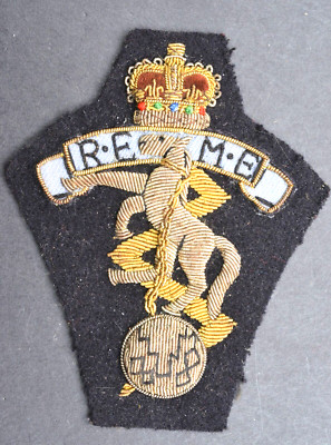 REME ~ Royal Electrical & Mechanical Engineers ~ Association / Blazer Patch