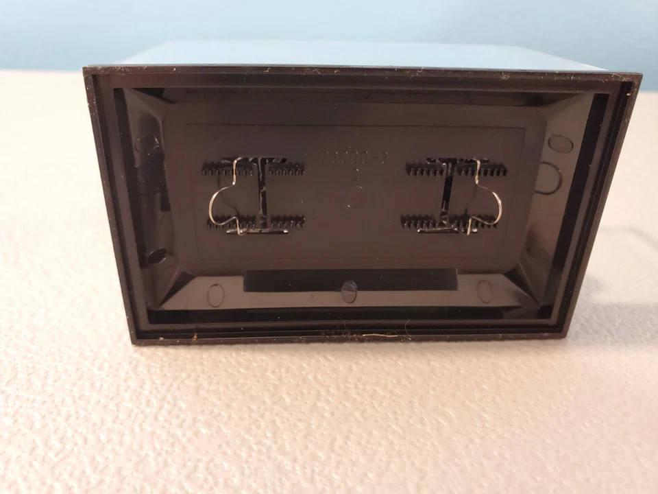 Yat Ming Road Signature AUDI RS6 1:72 Scale, Silver,  See Pics/Description - Image 4 of 4