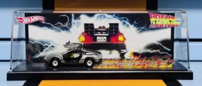 ''NOT INCLUDE CAR'' HOT WHEELS 1:64 ACRYL VITRINE - BACK TO THE FUTURE