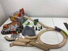 Dinosaur Train Dino World Adventure Tracks T Rex Tremor Cave Train Wood Set