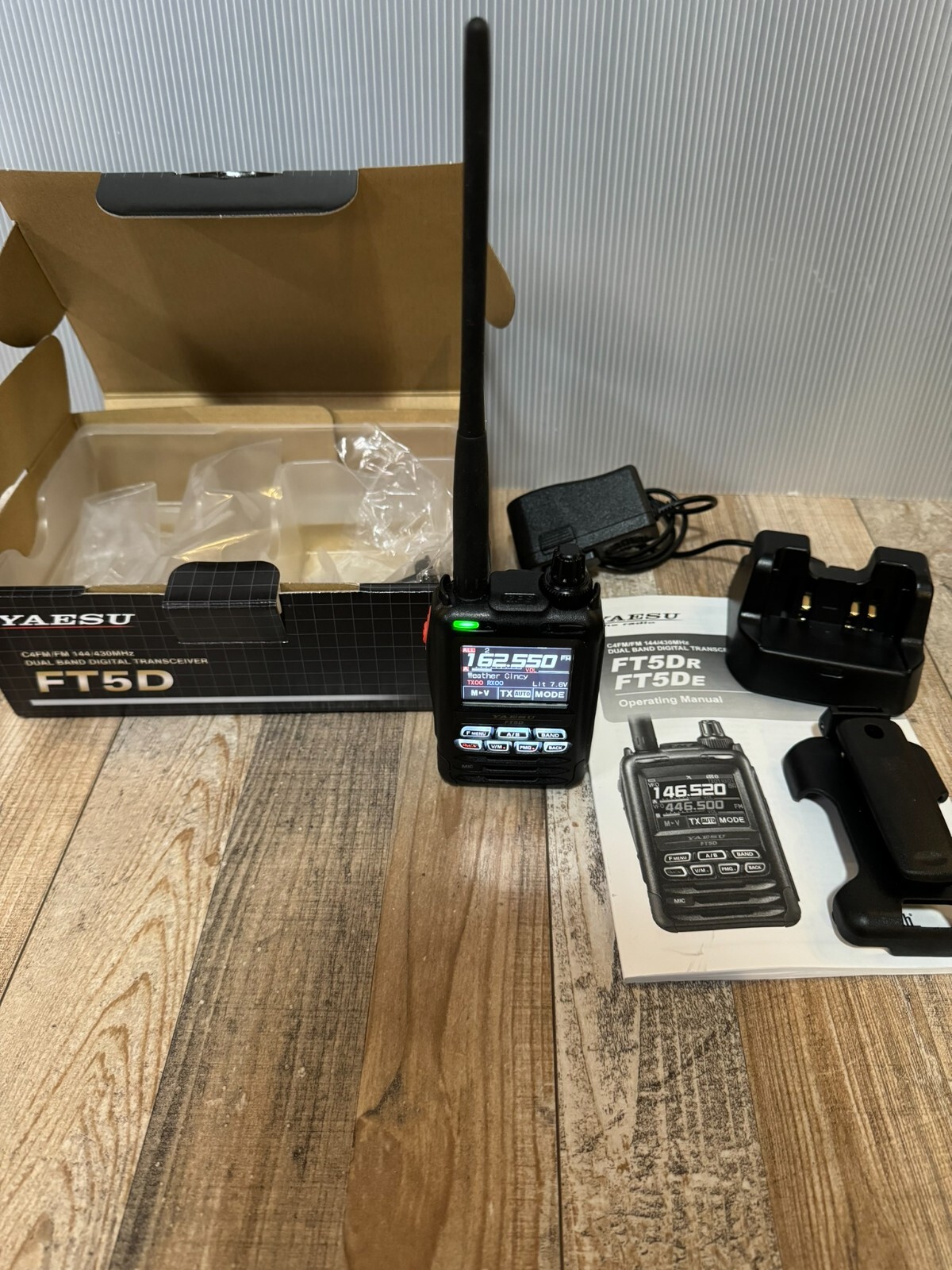 Yaesu FT5DR C4FM/FM 144/430MHz DualBand 5W UHF Digital Transceiver