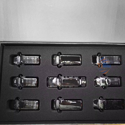 596 Model 9Pcs 1:64 HEC President Beast SUVs - Diecast Collection