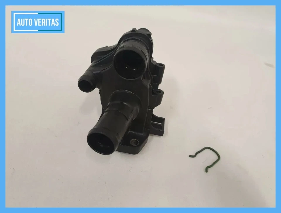 Original thermostat thermostat housing 9647767180 Ford Focus II 1.6 TDCI 80KW - Image 3 of 4