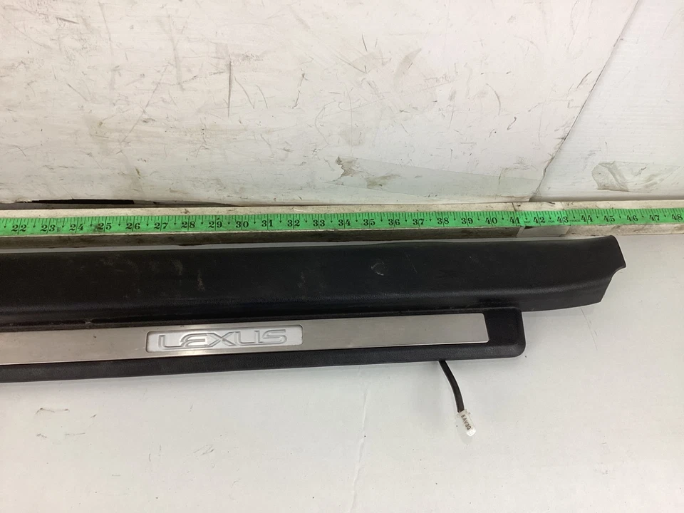 Panel de moldura delantero izquierdo Lexus IS350 IS250 2006-2008 OEM Foto 3 de 4