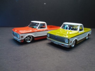 Greenlight 1972 Chevrolet C10 short bed orange / yellow bundle