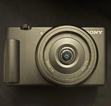 Sony ZV-1F Compact Digital Camera Black 20.1MP f/2 3in HDMI USB-C