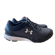EUC Under Armour Charged Escape 3 Black Shoes Boys Size 7
