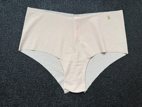 Lot 5 Victoria&rsquo;s Secret sz M No-Show Cheeky Tanga Panty Bundle Pack Cheekini
