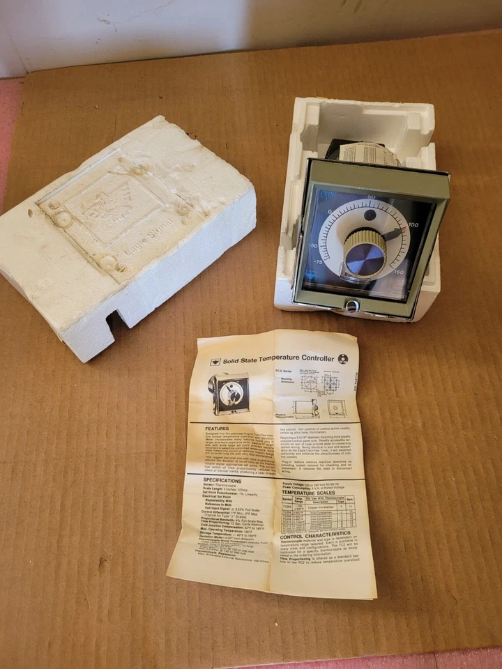 Eagle Signal Industrial TC203S28A60311 TC-2  Solid State Temperature Controller - Image 3 of 4