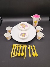 Tweety Tea Set: 4 Plates, 4 Saucers, 4 Cups And Pitcher