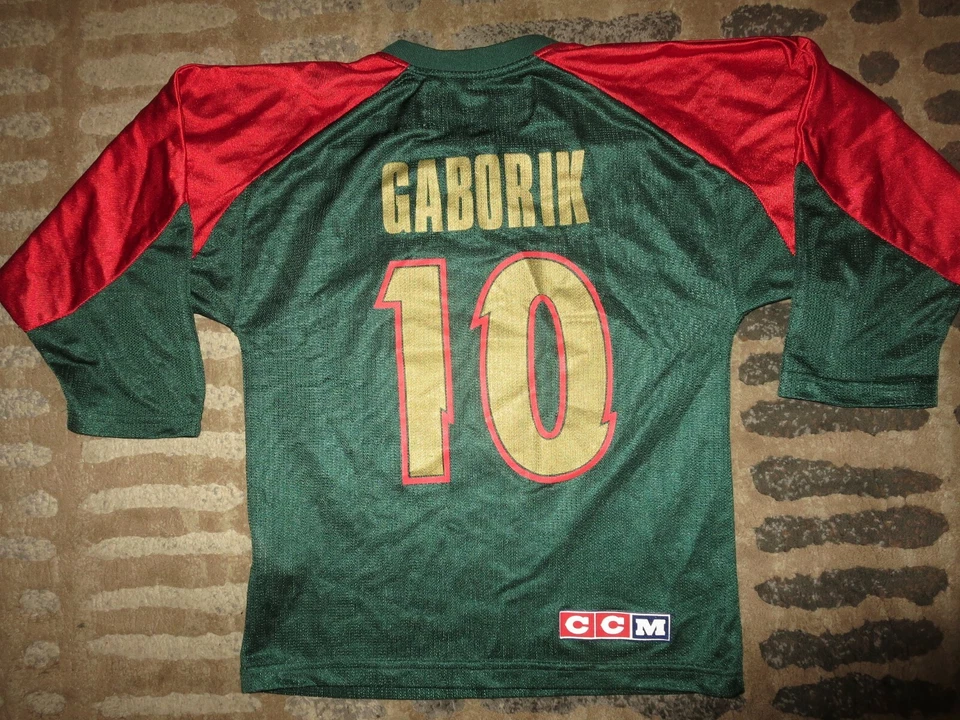 Marion Gaborik #10 Minnesota Wild NHL Ice Hockey CCM Jersey Youth S/M M 10-12 - Image 2 of 3