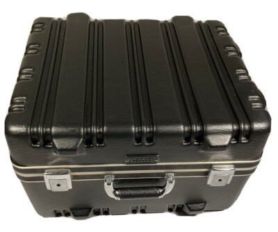 Guitar Effects Pedal Board Travel Case Heavy Duty Polyethylene Handle W/Wheels