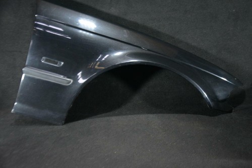 BMW E46 Kotflügel vorne rechts Beifahrerseite Farbcode: Black Sapphire Metallic