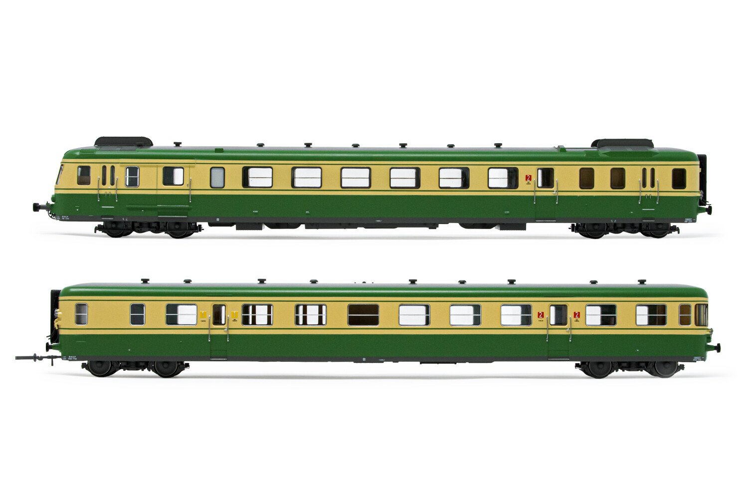 Autorail X2700 RGP2 SNCF Hornby Rivarossi HJ2386 livrée vert jaune époque IV