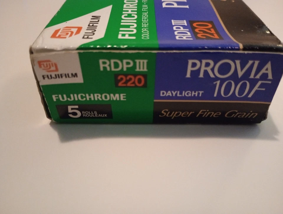 Fujifilm Provia 100F 220 RDP III - 2001-9  Super Fine Grain - Image 3 of 4