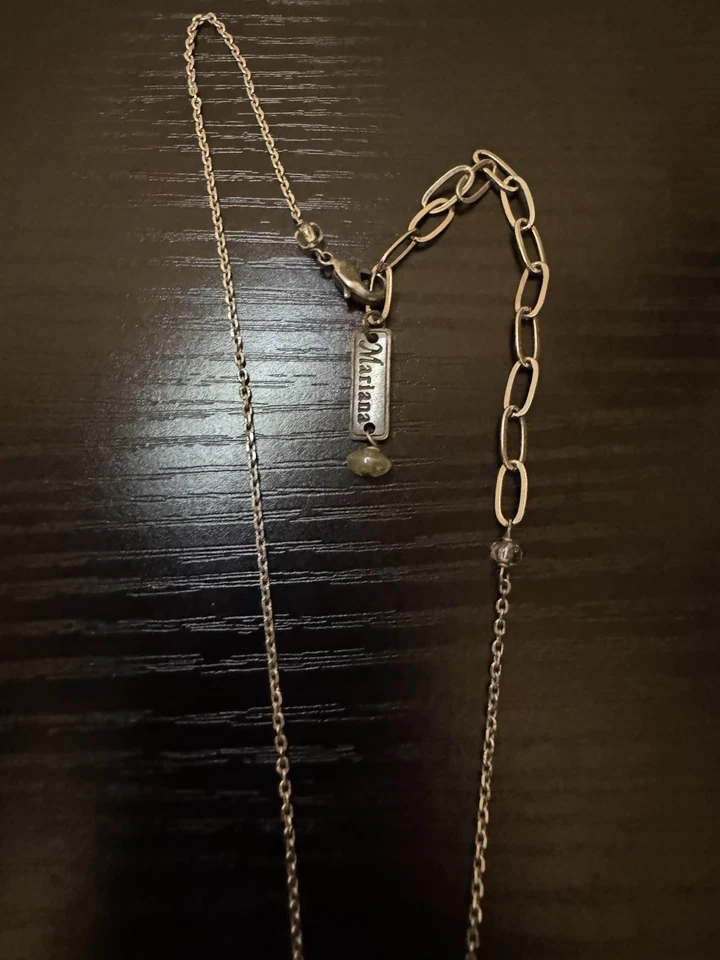 Collar de plata encantada Mariana ángel de la guarda cristales negros y marrones Foto 4 de 4